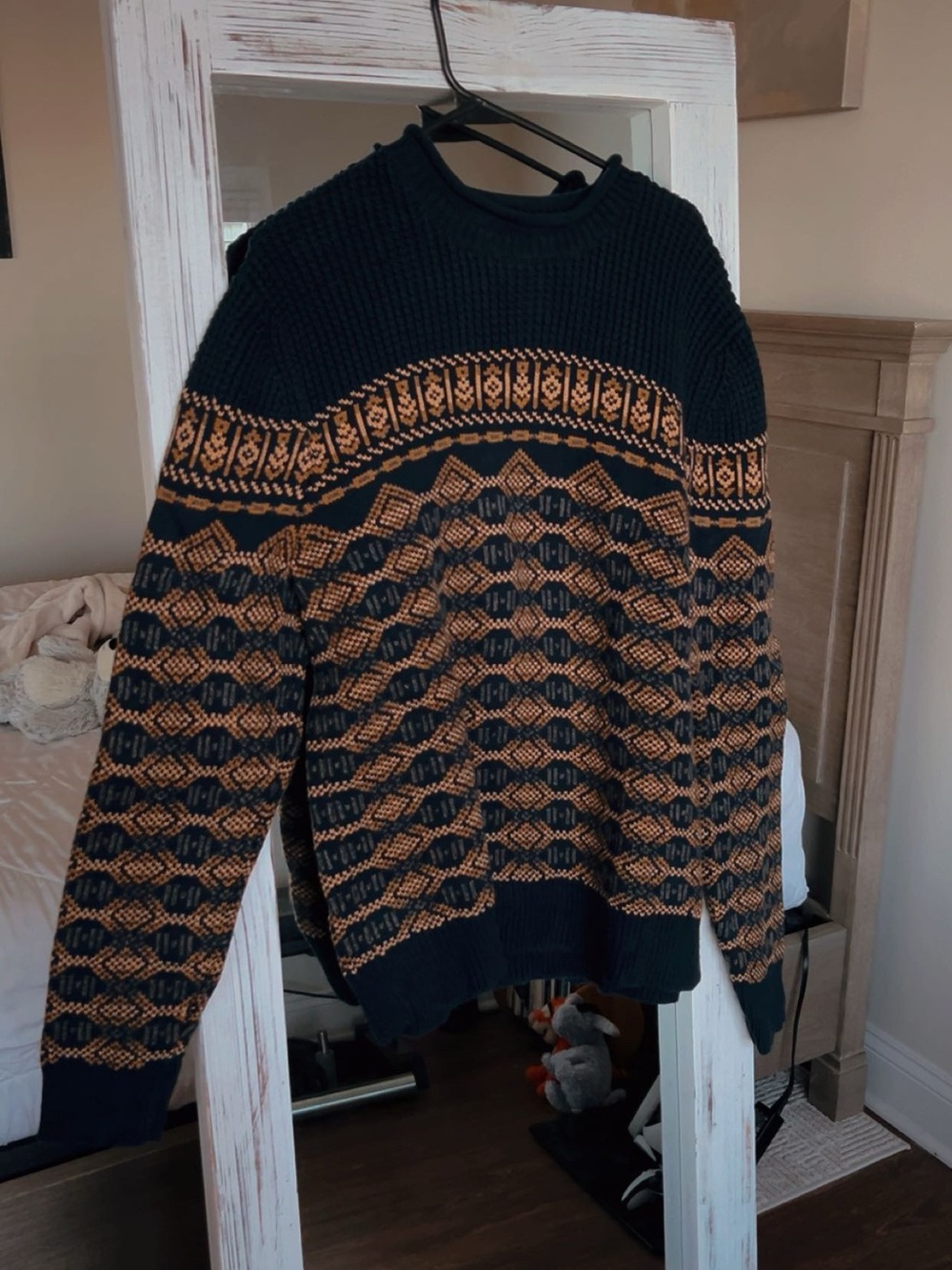 Men's Blue and Tan Patterned Knit Sweater